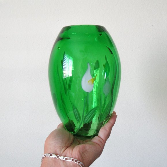 VINTAGE Pier One Imports Green Artisan Glass Bloom Vase Flower Bud Vase So Chic! - Picture 2 of 9